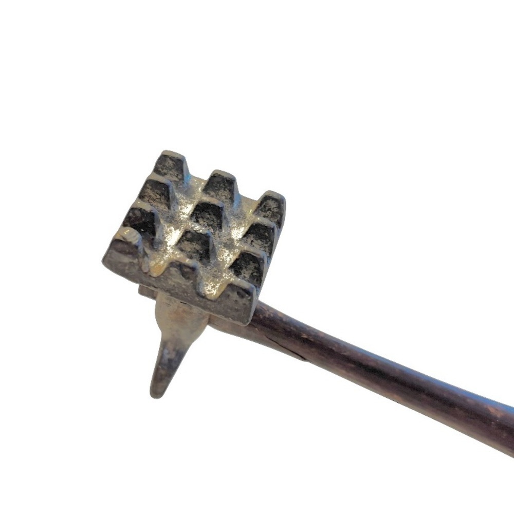 Vintage Meat Tenderizer Ice Bone Breaker Cast Iron Wood Handle Farmhouse Kitchen - Picture 4 of 5